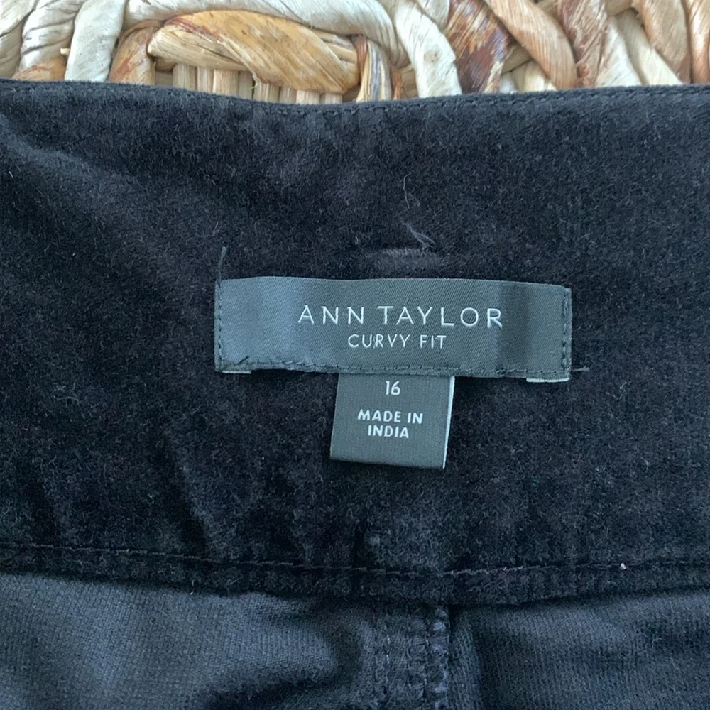 Ann Taylor High Rise Uncut Corduroy Curvy Skinny Pant